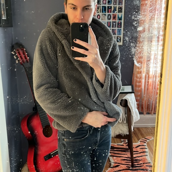 Fuzzy Grey Teddy Hooded Sweater Jacket Size XS - Picture 2 of 5